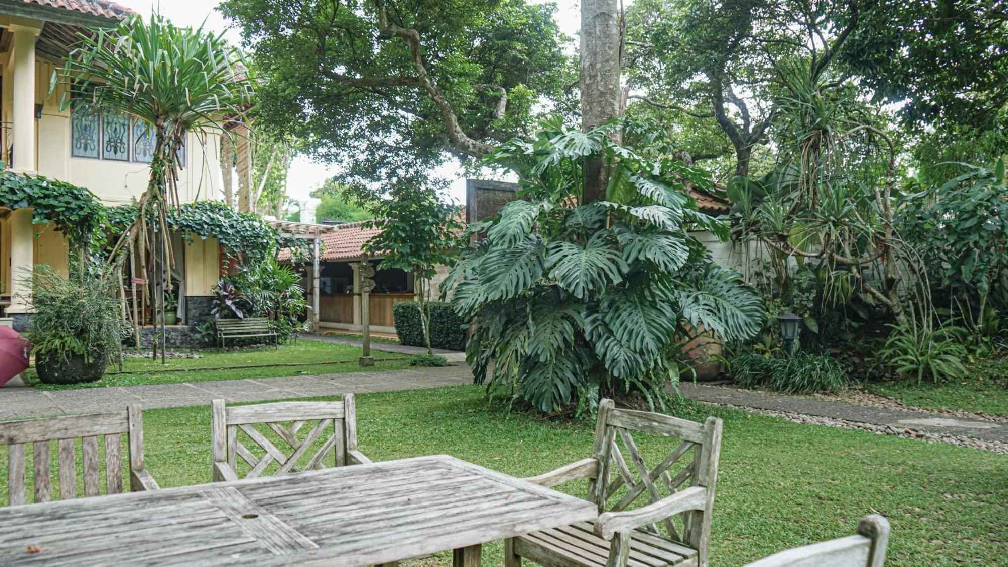 Kayu Arum Resort Салатіга Екстер'єр фото