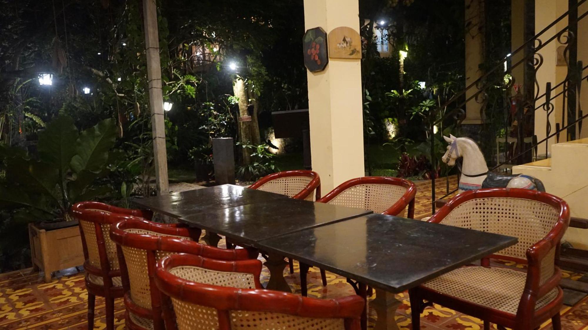 Kayu Arum Resort Салатіга Екстер'єр фото